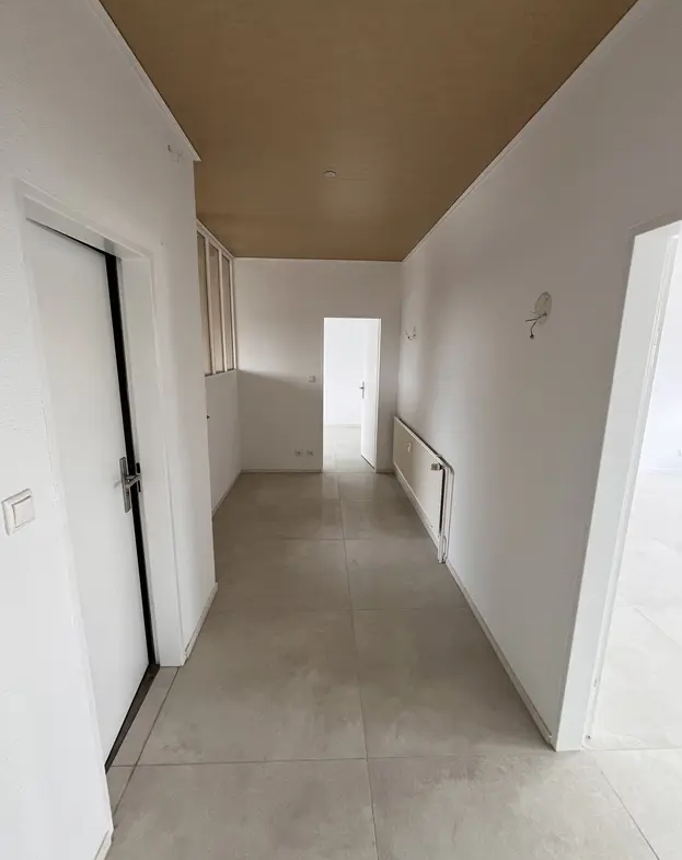 Exklusive 3 Zimmer Wohnung mit Balkon und Einbauküche in Mörfelden