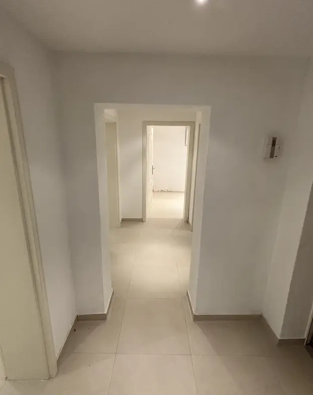 Großzügige Souterrainwohnung mit 3 Zimmern