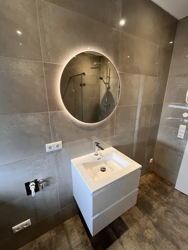 Exklusive 3 Zimmer Wohnung mit Balkon und Einbauküche in Mörfelden