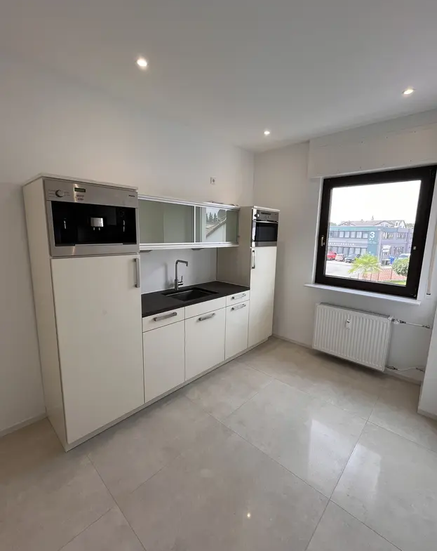 Exklusive 3 Zimmer Wohnung mit Balkon und Einbauküche in Mörfelden