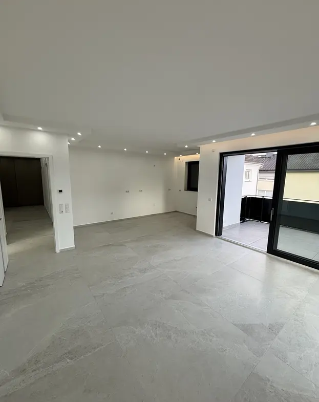 Luxus-Neubauwohnung mit PV-Anlage & niedrigen Energiekosten in TOP-LAGE