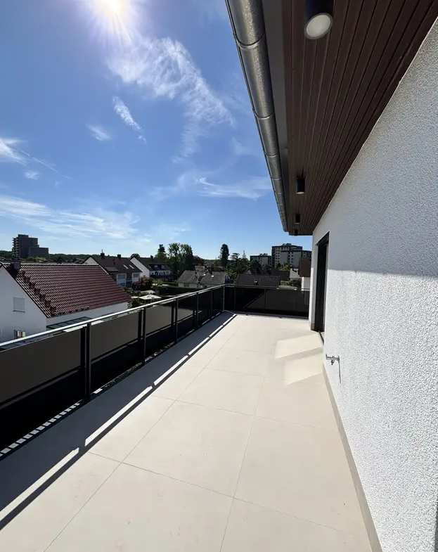 Exklusive Neubau-Penthousewohnung mit weitläufiger Terrasse und besonderem Ausblick
