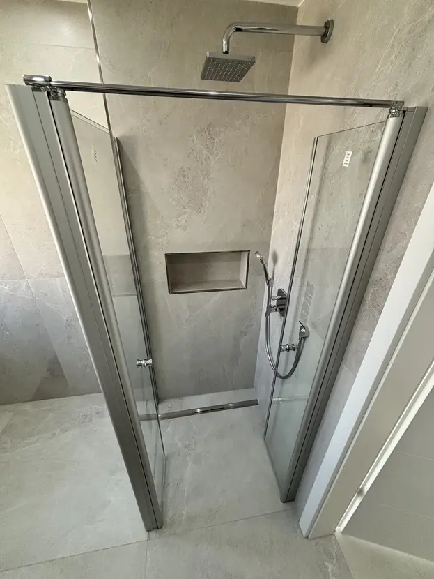 2f7b71ec-a9d8-438e-a250-bdaae352c7ad-2057378002 Exklusive Neubau-Penthousewohnung mit weitläufiger Terrasse und besonderem Ausblick