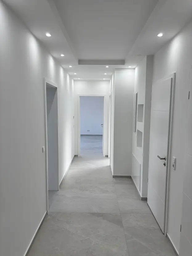 57f2d0ed-2766-4c81-a8d7-461c0003011d-2063312785 Luxus-Neubauwohnung mit PV-Anlage & niedrigen Energiekosten in TOP-LAGE