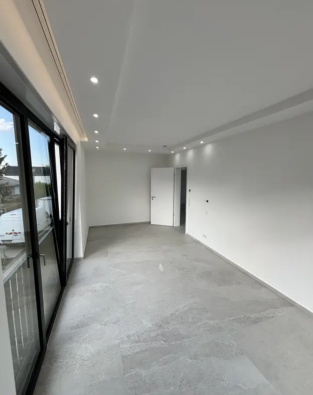 Luxus-Neubauwohnung mit PV-Anlage & niedrigen Energiekosten in TOP-LAGE